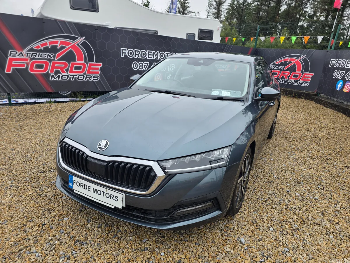 Skoda Octavia Hatchback, Petrol Plug-in Hybrid, 2021, Grey