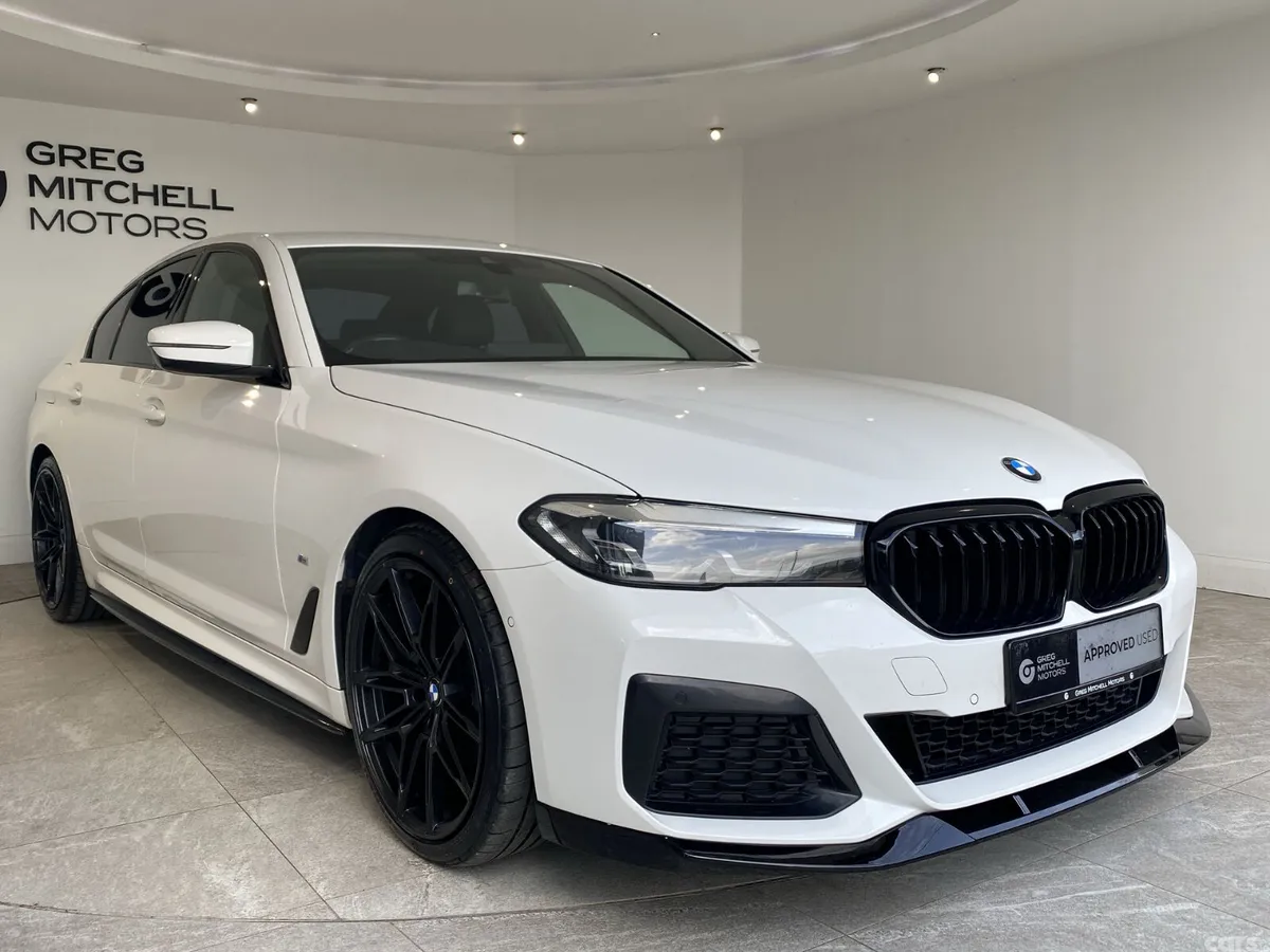 BMW 5-Series Saloon, Diesel Hybrid, 2022, White