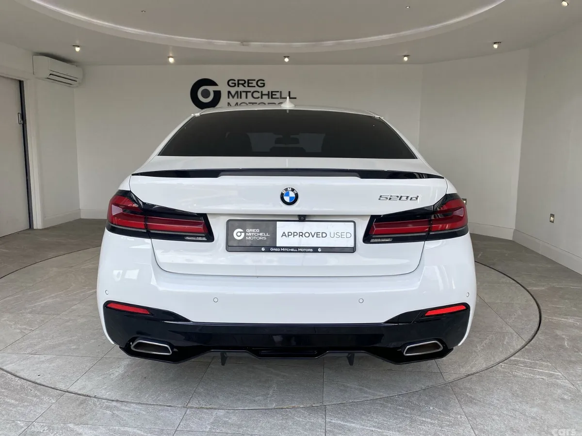 BMW 5-Series Saloon, Diesel Hybrid, 2022, White