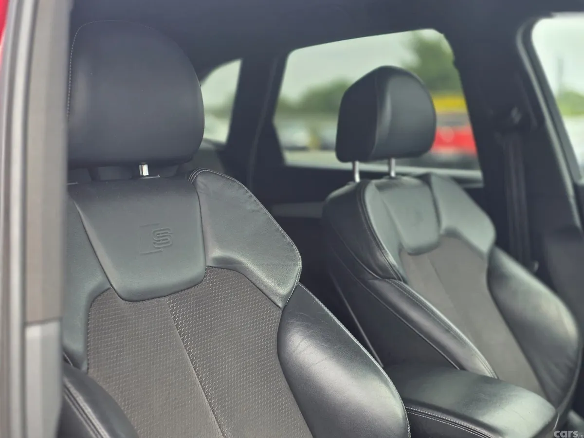 Audi Q5 SUV, Diesel, 2019, Red