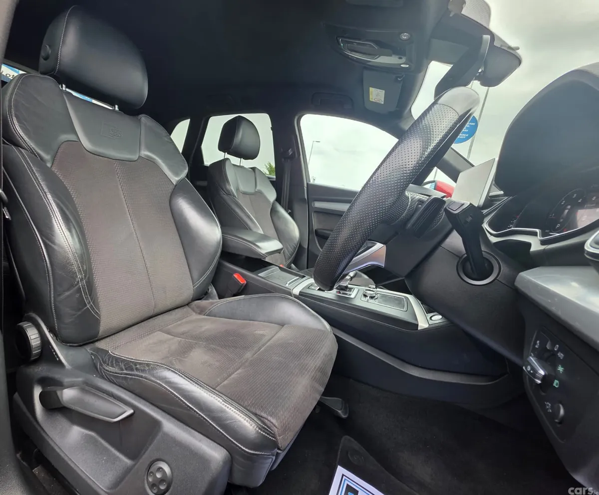 Audi Q5 SUV, Diesel, 2019, Red