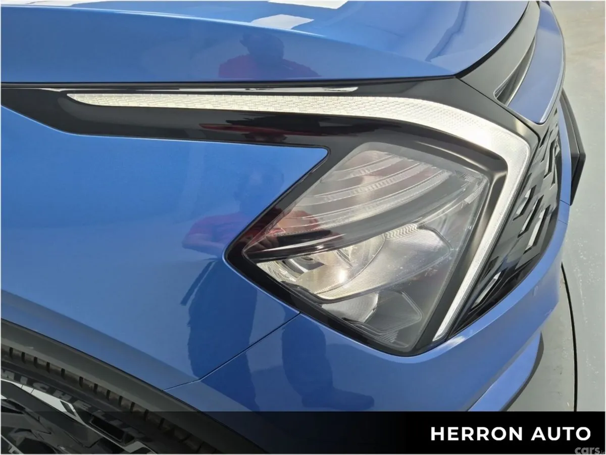 Kia Sportage SUV, Petrol Hybrid, 2025, Blue