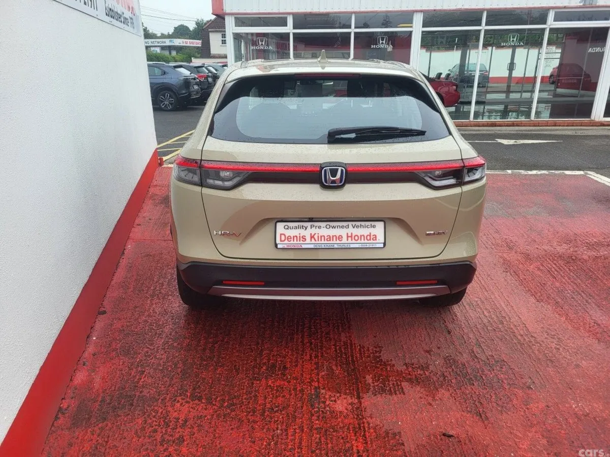 Honda HR-V SUV, Petrol Hybrid, 2023, Beige