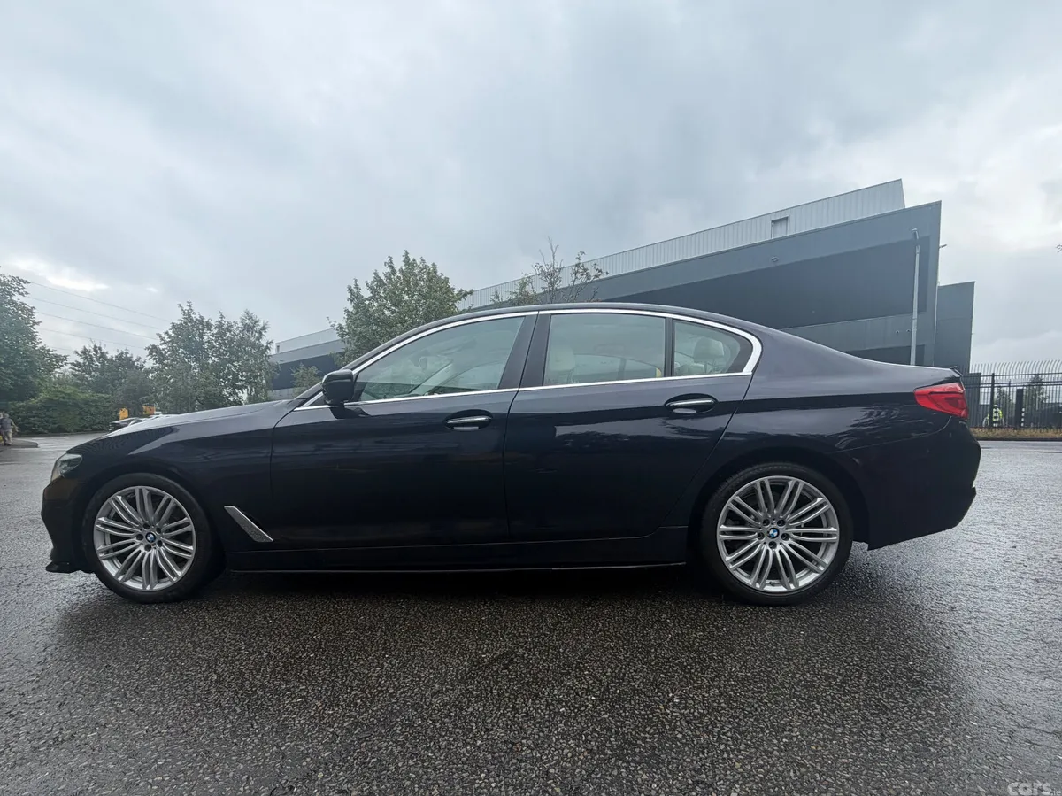 BMW 5-Series Saloon, Diesel, 2018, Blue