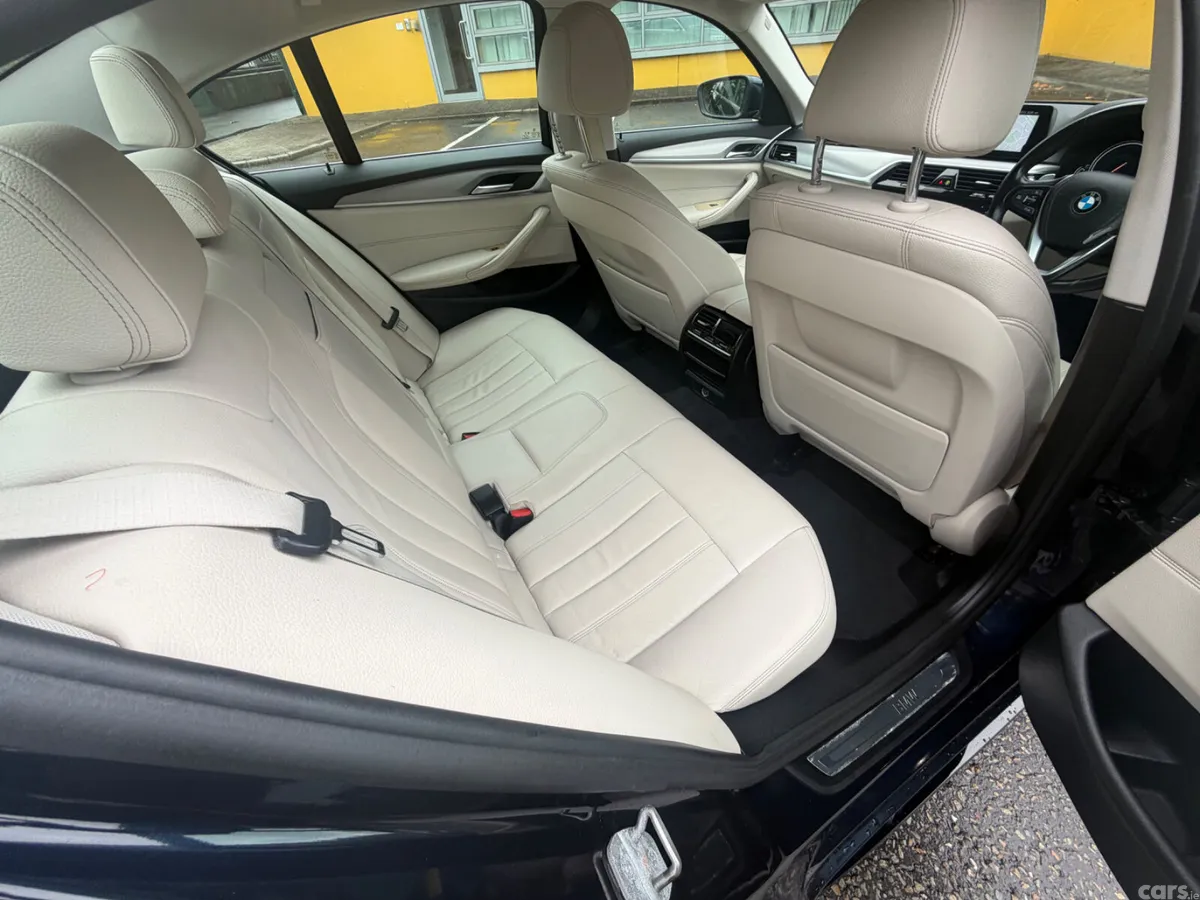 BMW 5-Series Saloon, Diesel, 2018, Blue