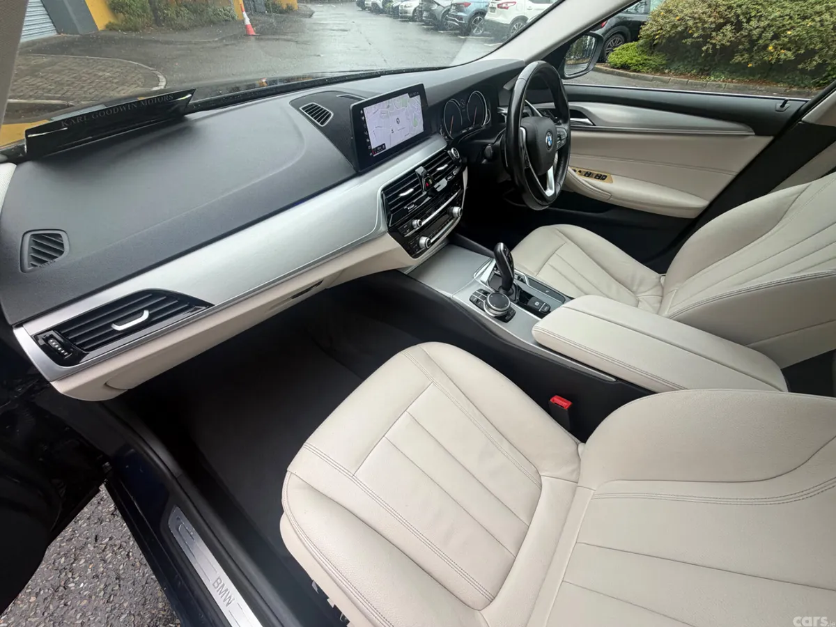 BMW 5-Series Saloon, Diesel, 2018, Blue