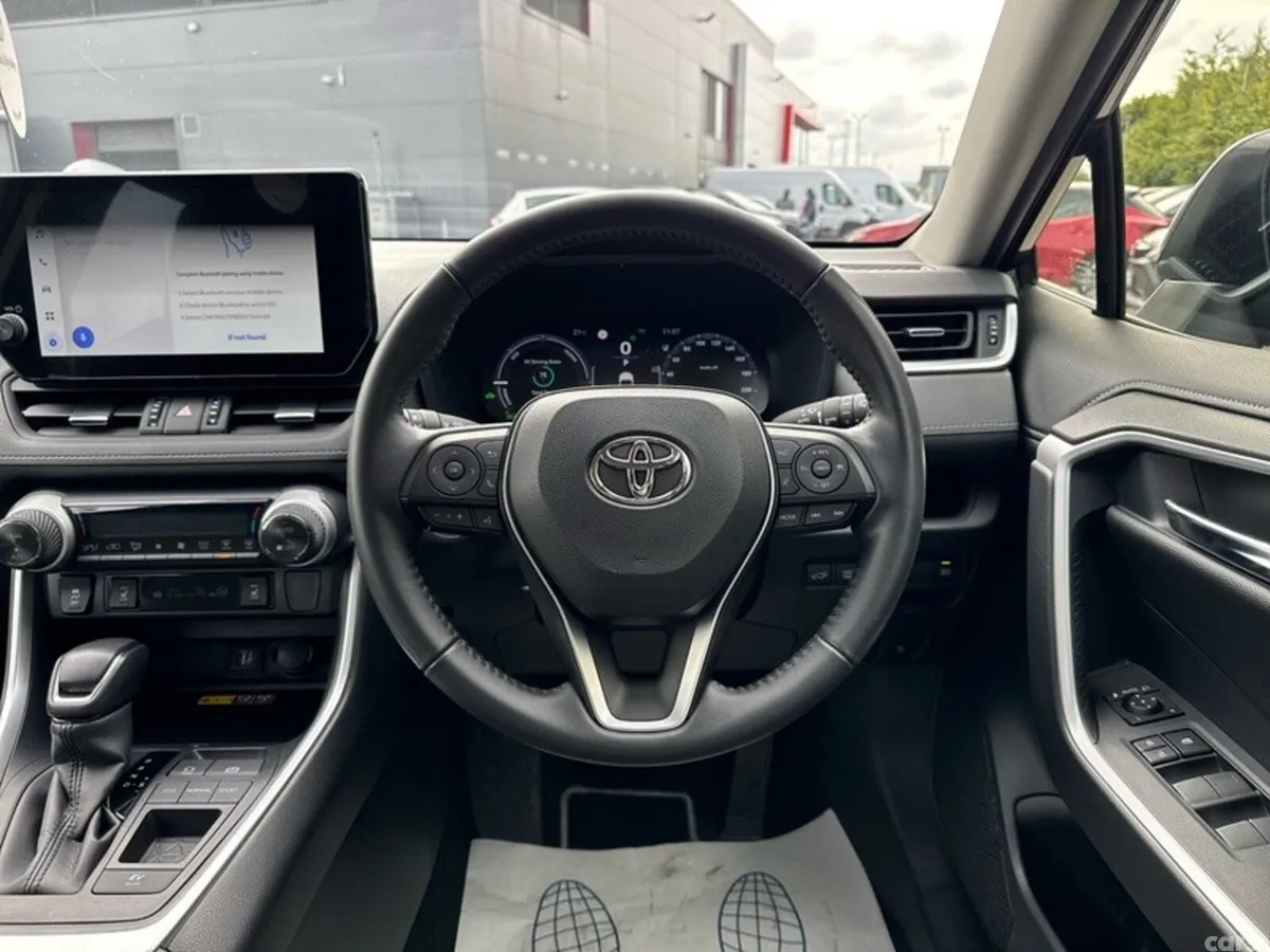 Toyota RAV4 SUV, Petrol Hybrid, 2024, Grey