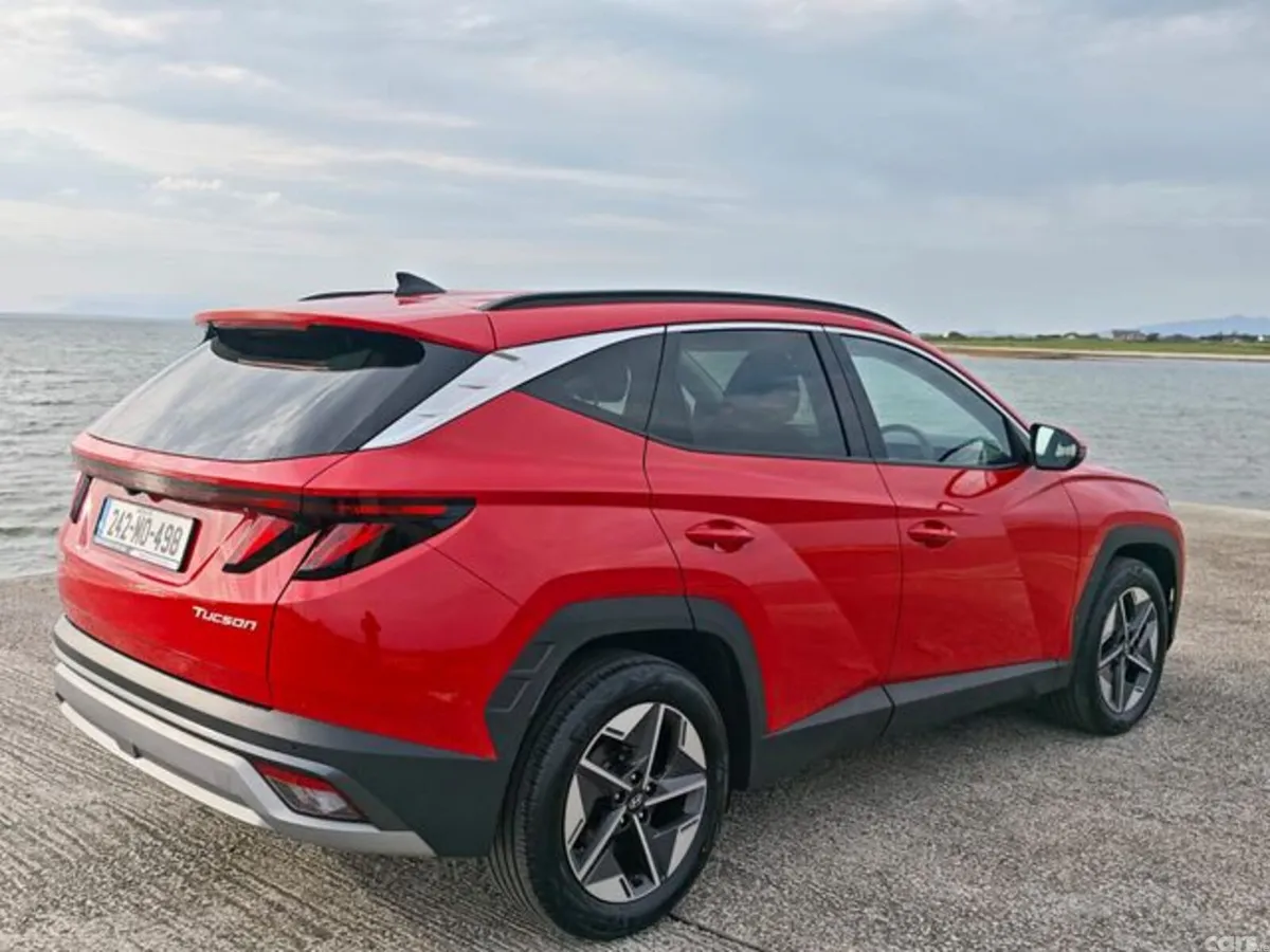 Hyundai Tucson MPV, Diesel, 2024, Red