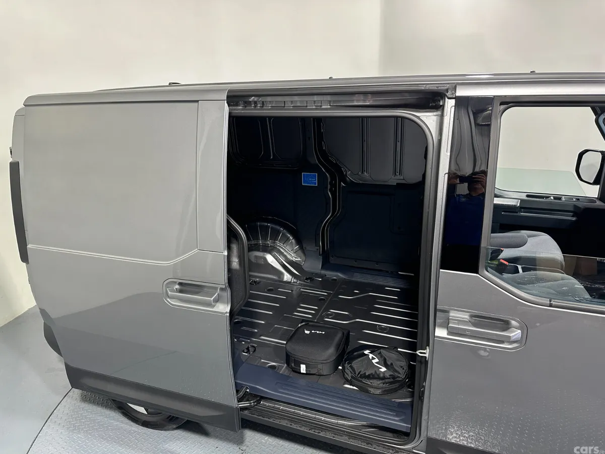 Kia PV5 Van, Electric, 2026, Grey