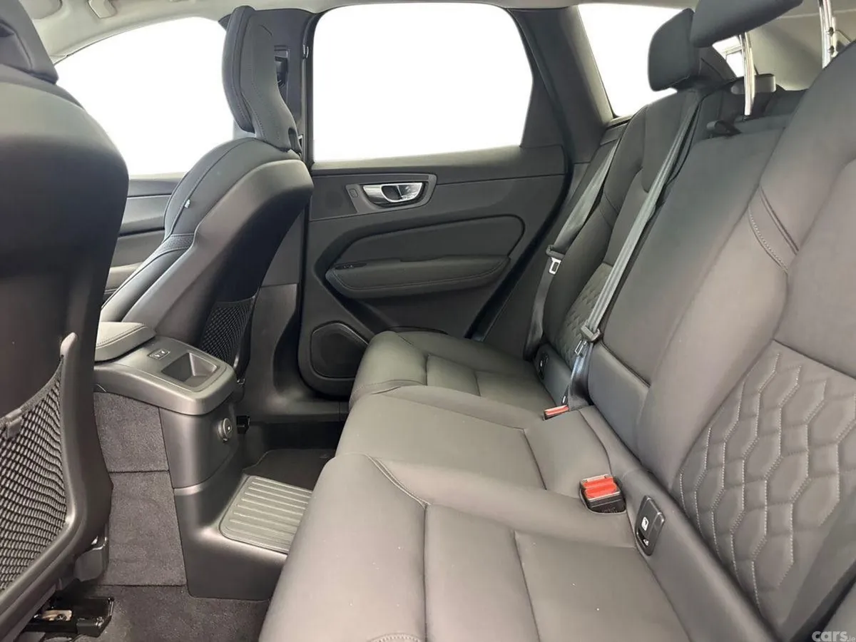 Volvo XC60 SUV, Petrol Plug-in Hybrid, 2026, Black