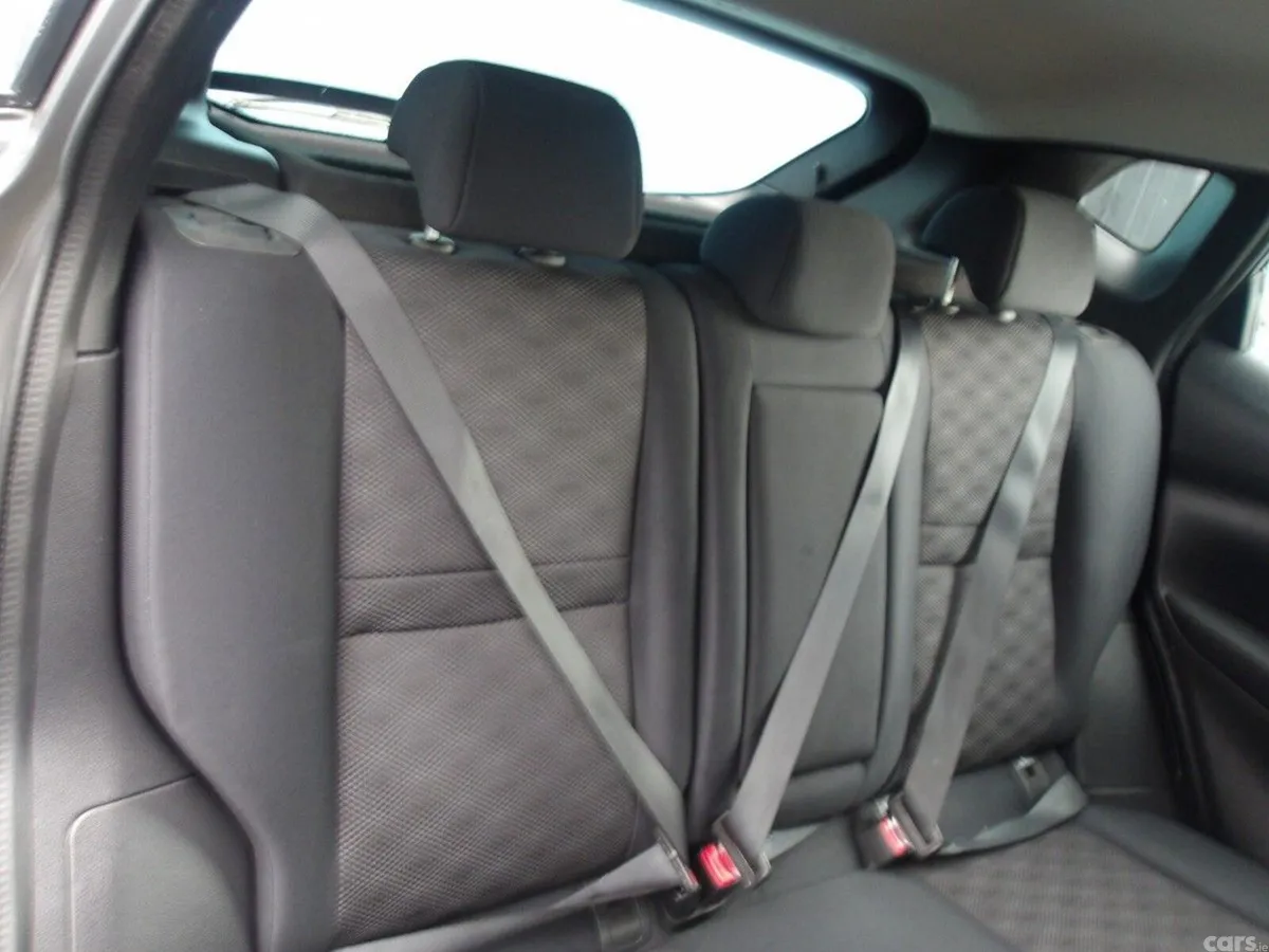 Nissan Qashqai Hatchback, Diesel, 2014, Grey