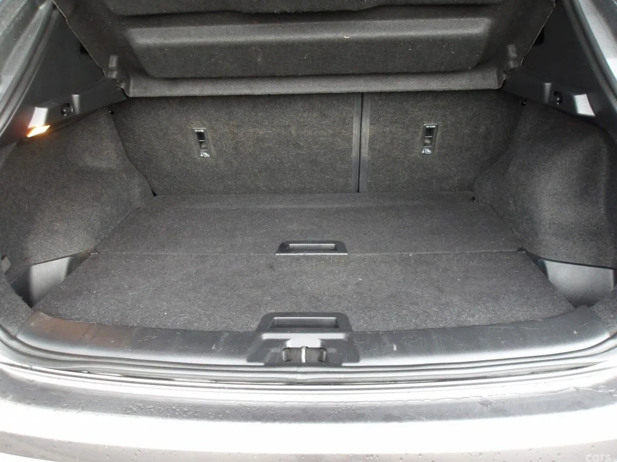 Nissan Qashqai Hatchback, Diesel, 2014, Grey