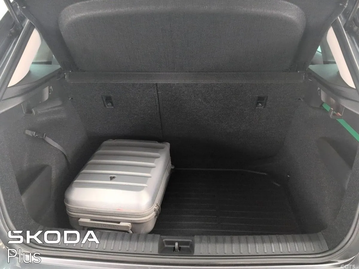 Skoda Kamiq SUV, Petrol, 2024, Grey