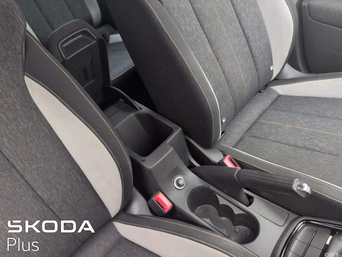 Skoda Kamiq SUV, Petrol, 2024, Grey