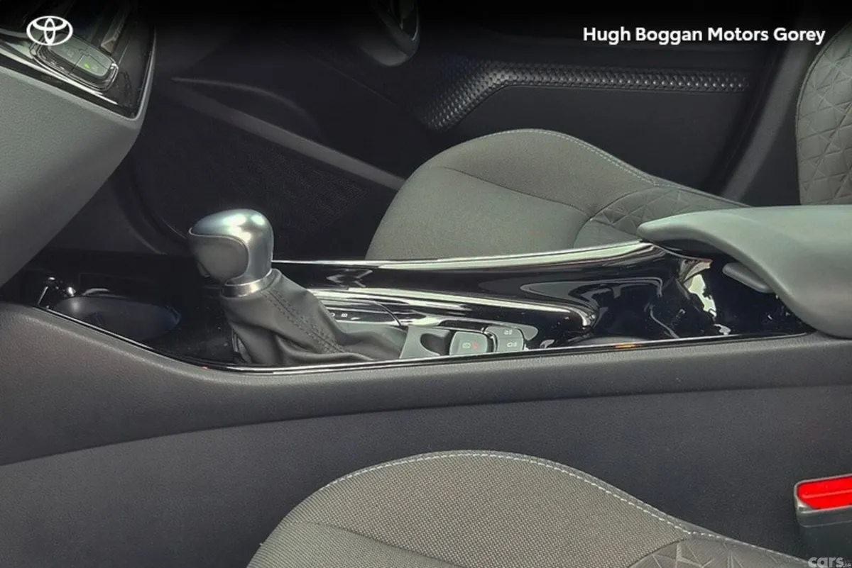 Toyota C-HR SUV, Petrol Hybrid, 2022, Grey
