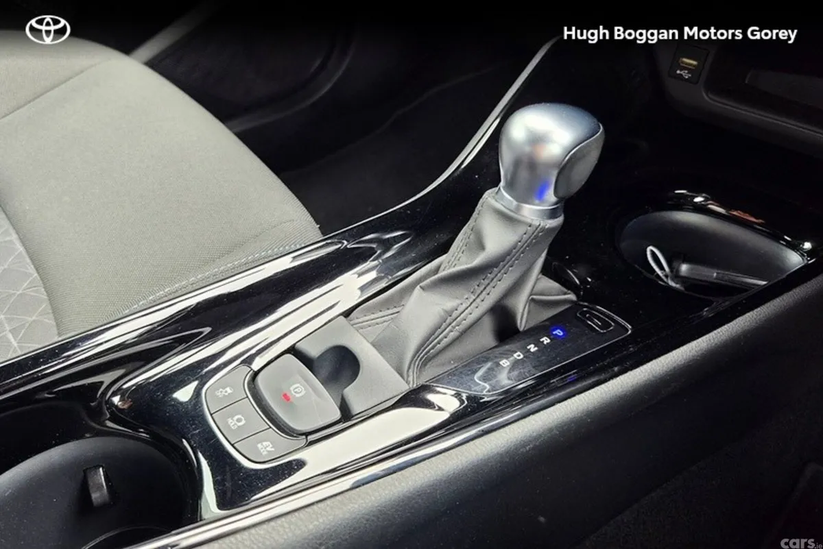 Toyota C-HR SUV, Petrol Hybrid, 2022, Grey