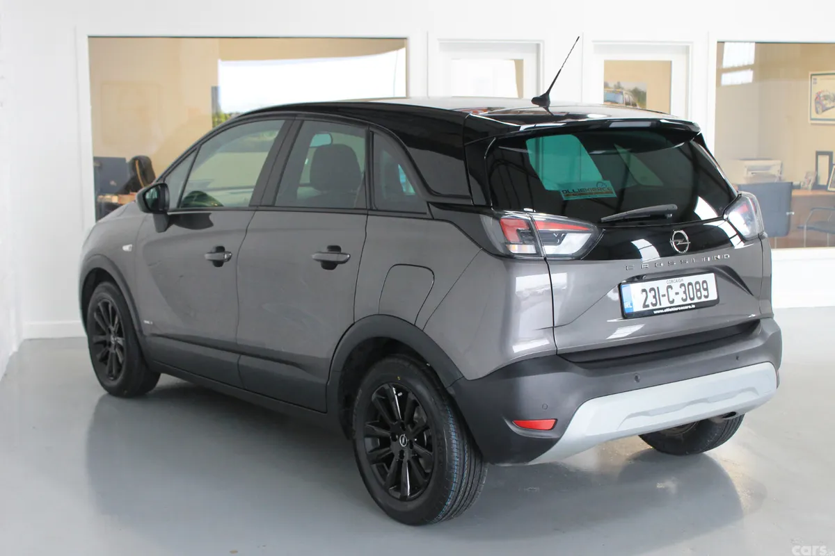Opel Crossland SUV, Petrol, 2023, Grey