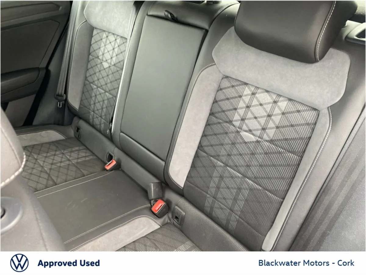 Volkswagen T-Roc SUV, Petrol, 2024, Grey