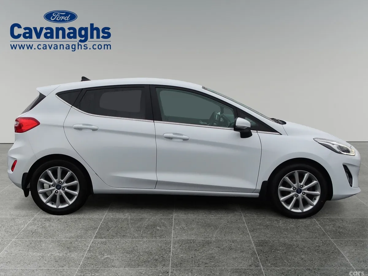 Ford Fiesta Hatchback, Petrol, 2021, White