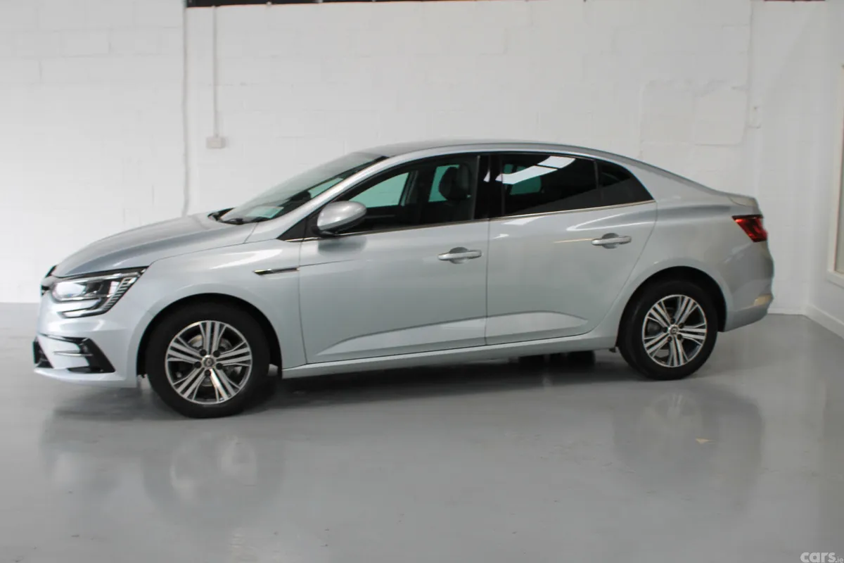 Renault Megane Saloon, Petrol, 2021, Silver