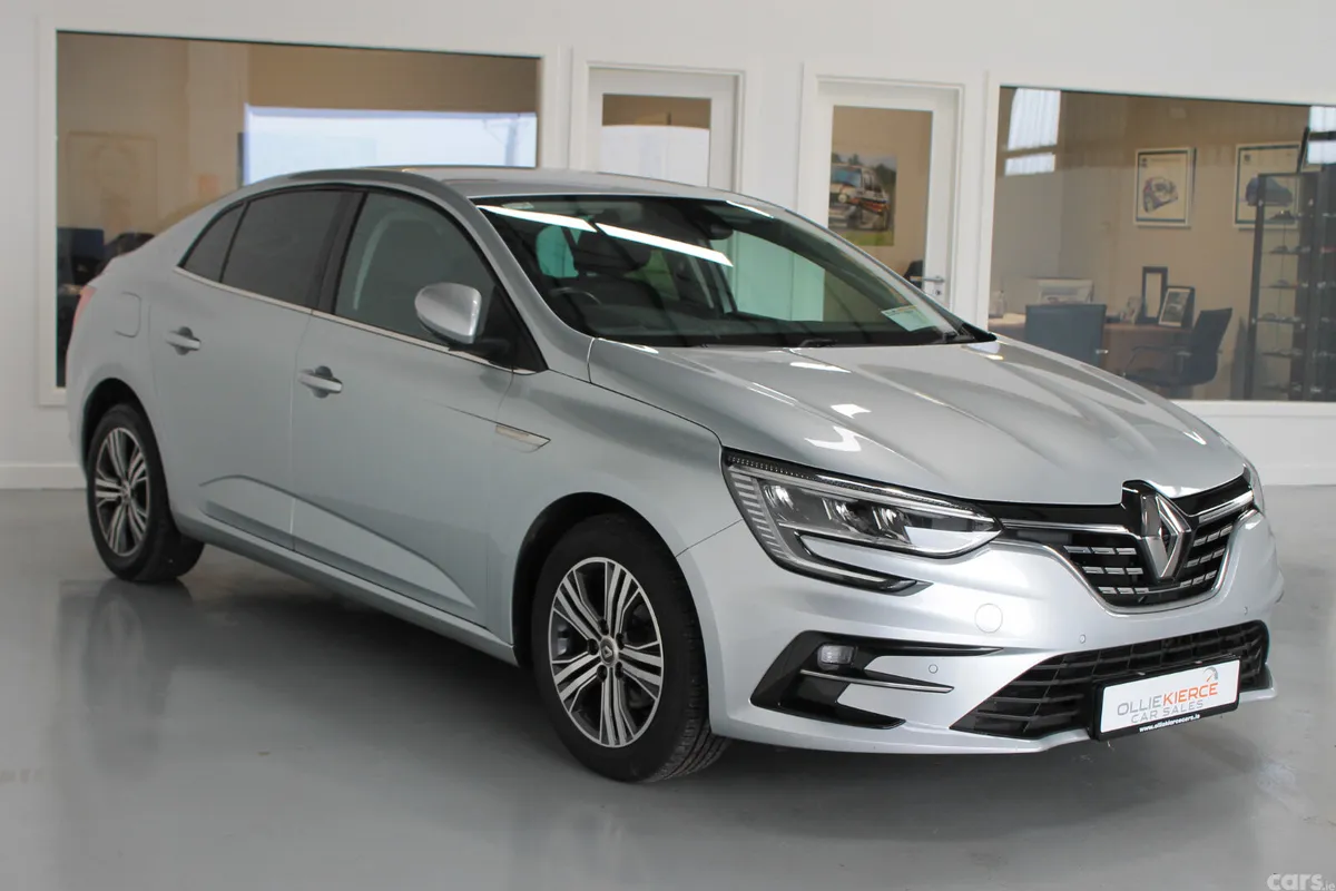 Renault Megane Saloon, Petrol, 2021, Silver