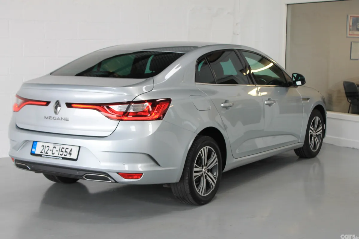 Renault Megane Saloon, Petrol, 2021, Silver