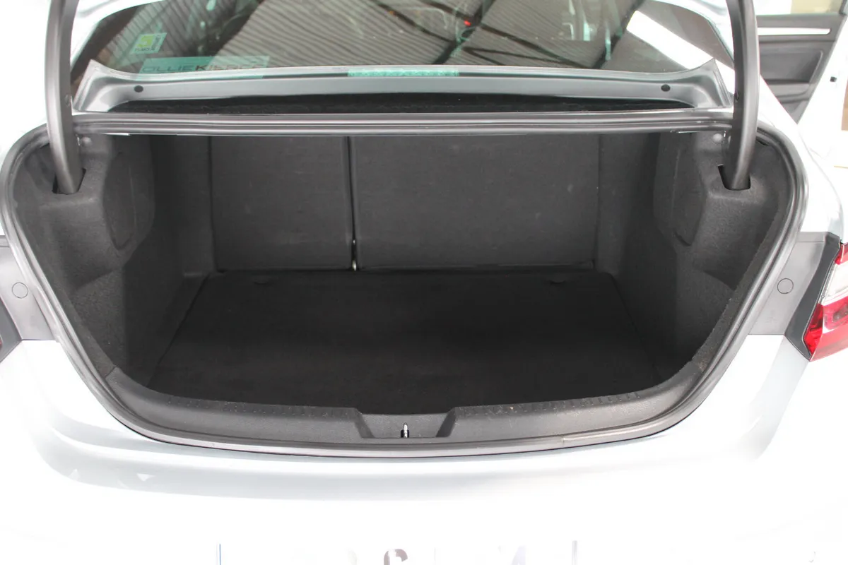 Renault Megane Saloon, Petrol, 2021, Silver