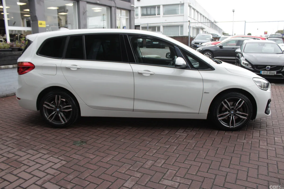 BMW 2-Series MPV, Diesel, 2019, White