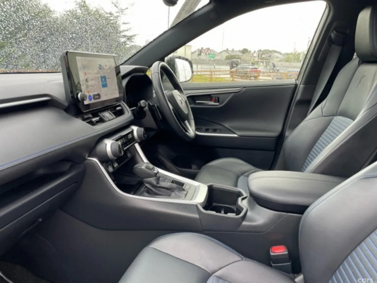 Toyota RAV4 SUV, Petrol Hybrid, 2024, Grey