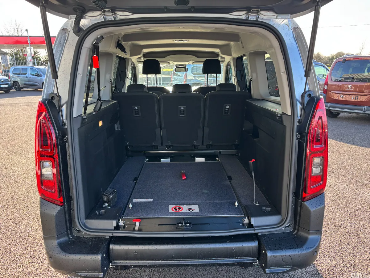 Citroen Berlingo MPV, Diesel, 2024, Silver