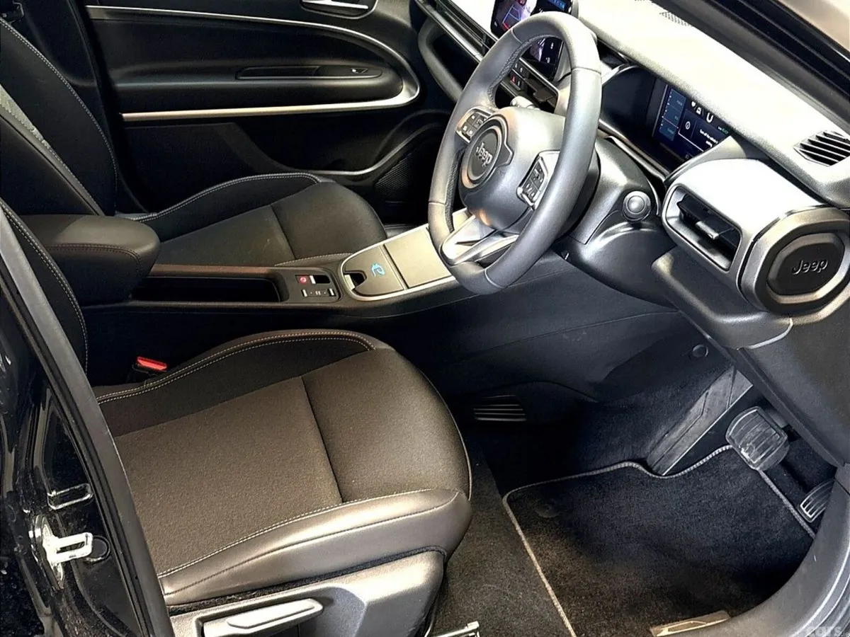 Jeep Avenger SUV, Electric, 2025, Black