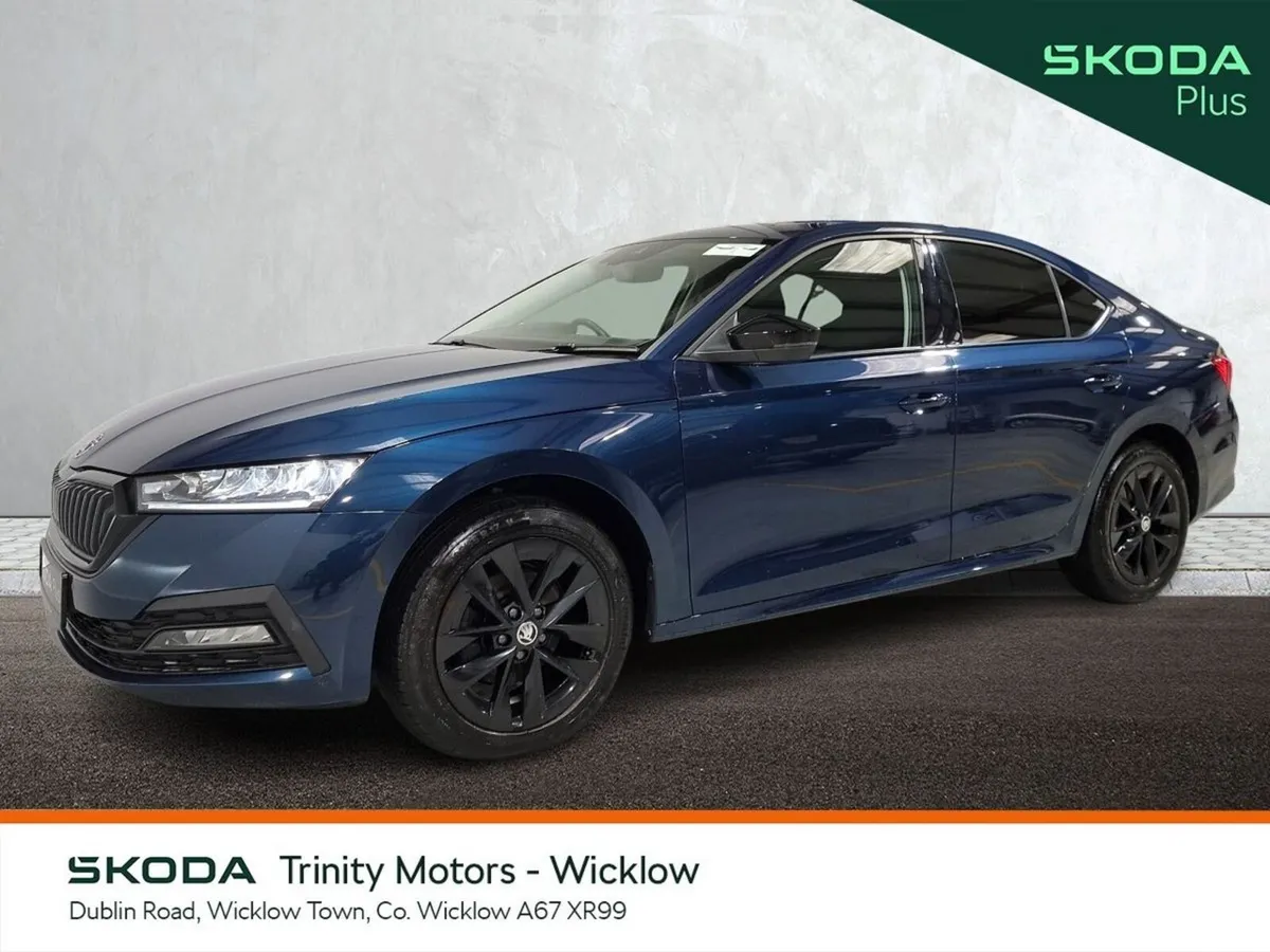 Skoda Octavia Saloon, Diesel, 2024, Blue