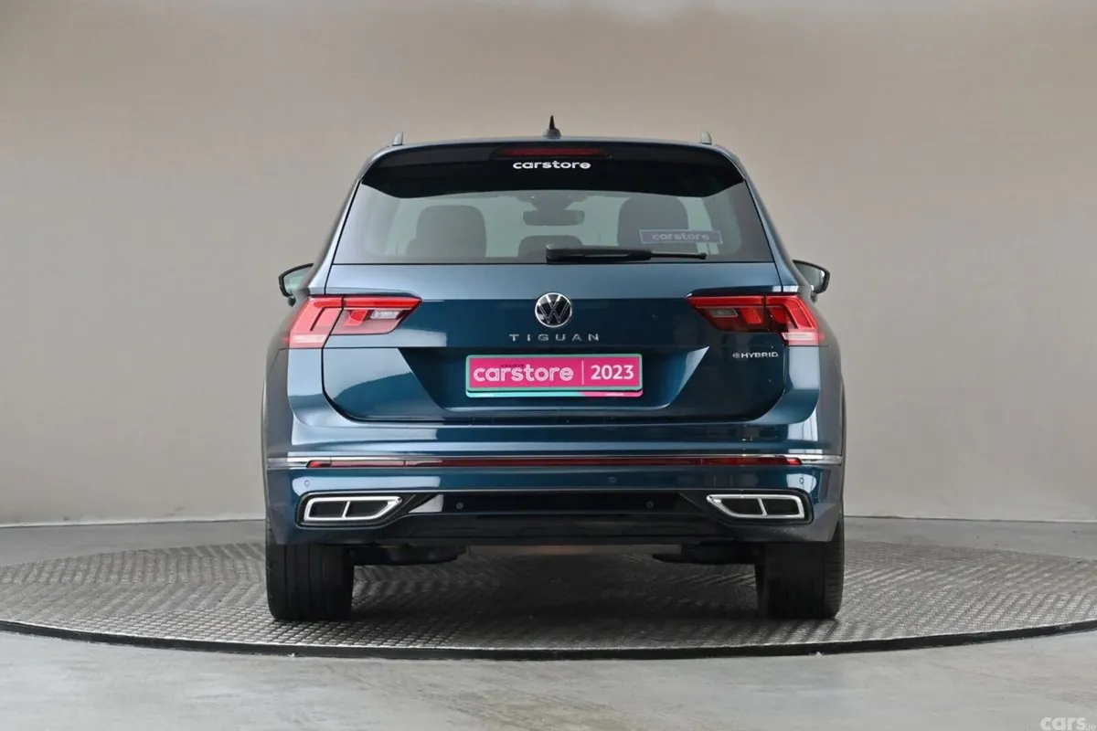 Volkswagen Tiguan SUV, Petrol Hybrid, 2023, Blue