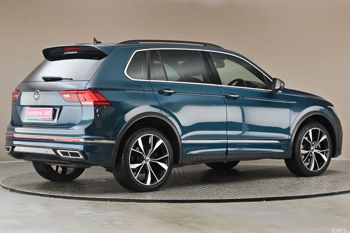 Volkswagen Tiguan SUV, Petrol Hybrid, 2023, Blue