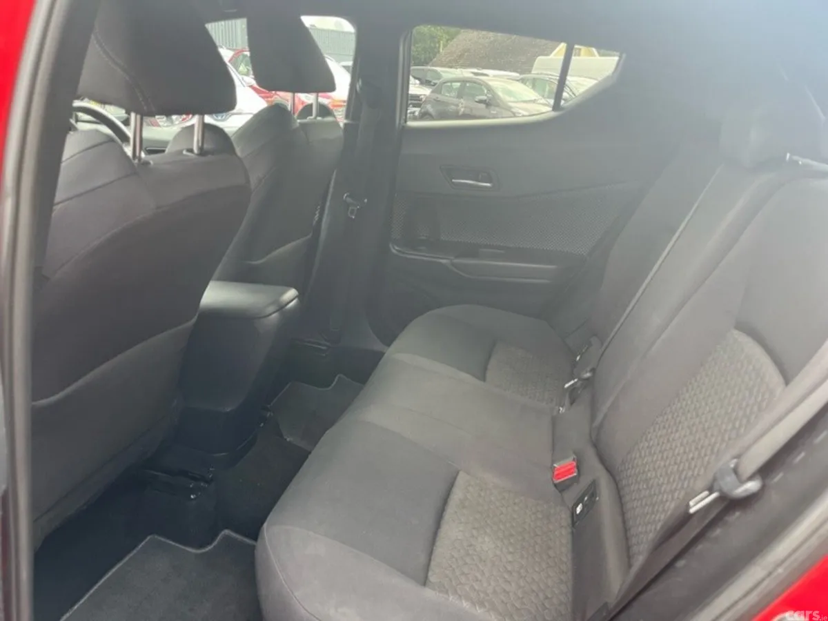Toyota C-HR SUV, Petrol Hybrid, 2023, Red