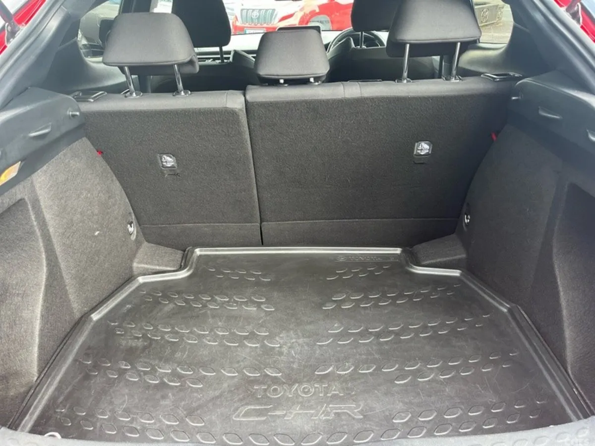 Toyota C-HR SUV, Petrol Hybrid, 2023, Red