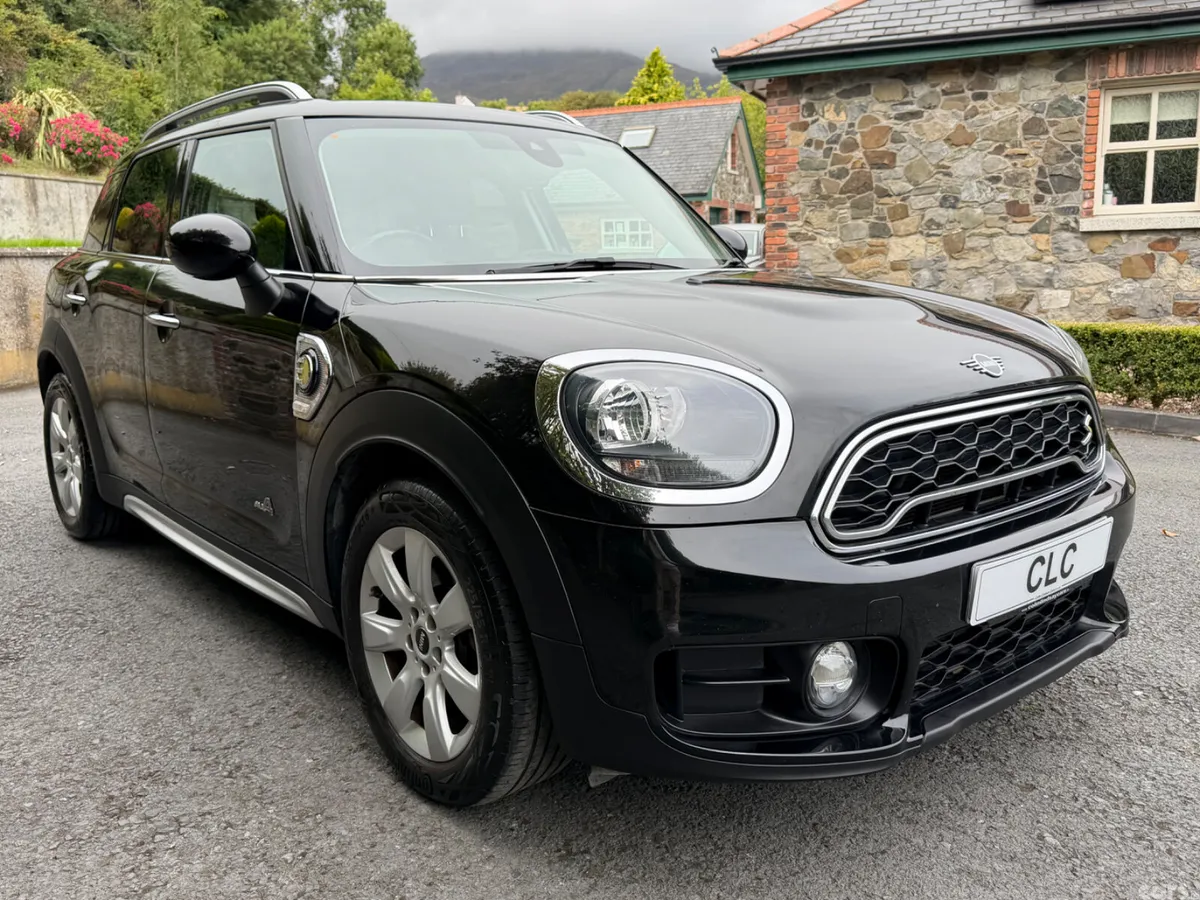 Mini Countryman SUV, Petrol Hybrid, 2018, Black