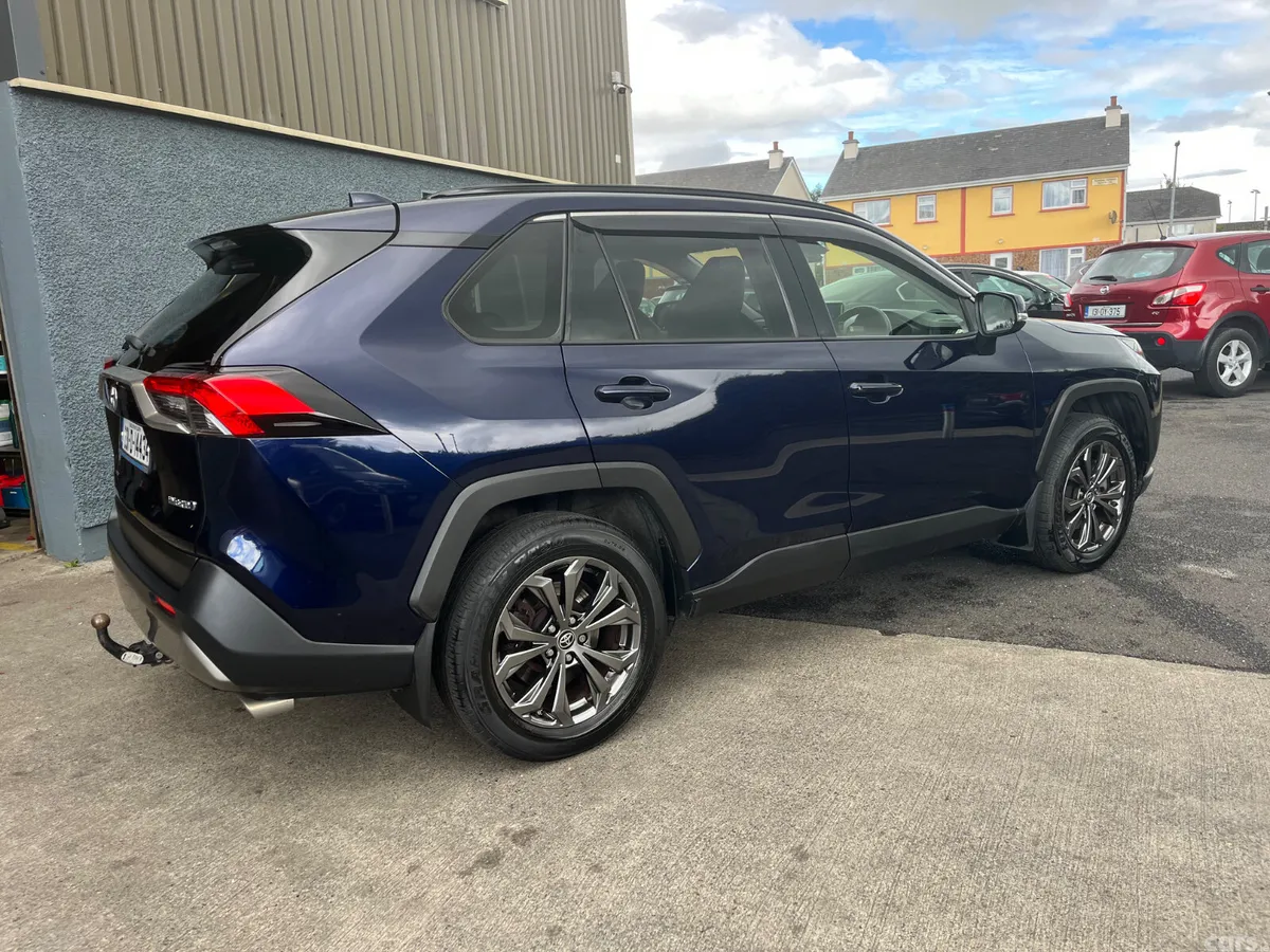 Toyota RAV4 SUV, Petrol Hybrid, 2023, Blue
