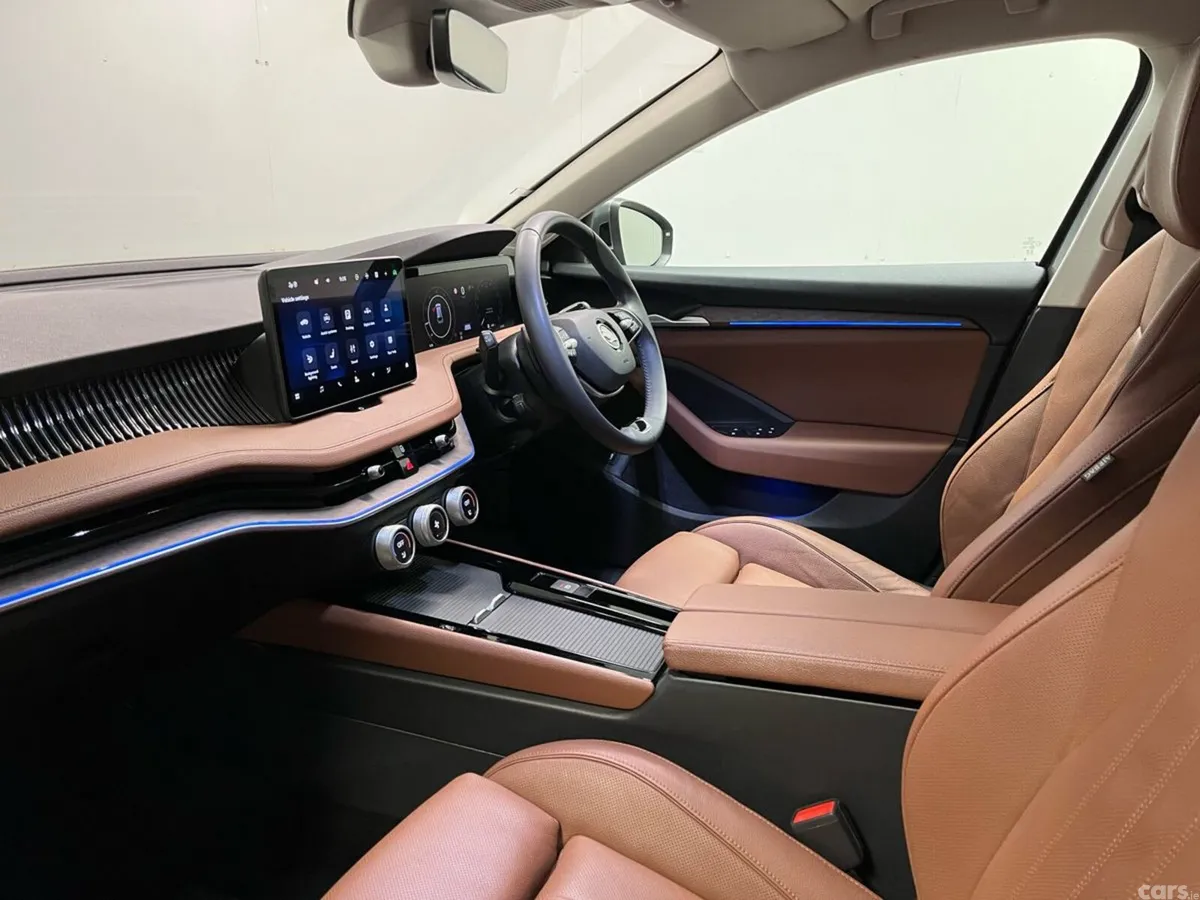 Skoda Superb Estate, Diesel, 2024, Grey