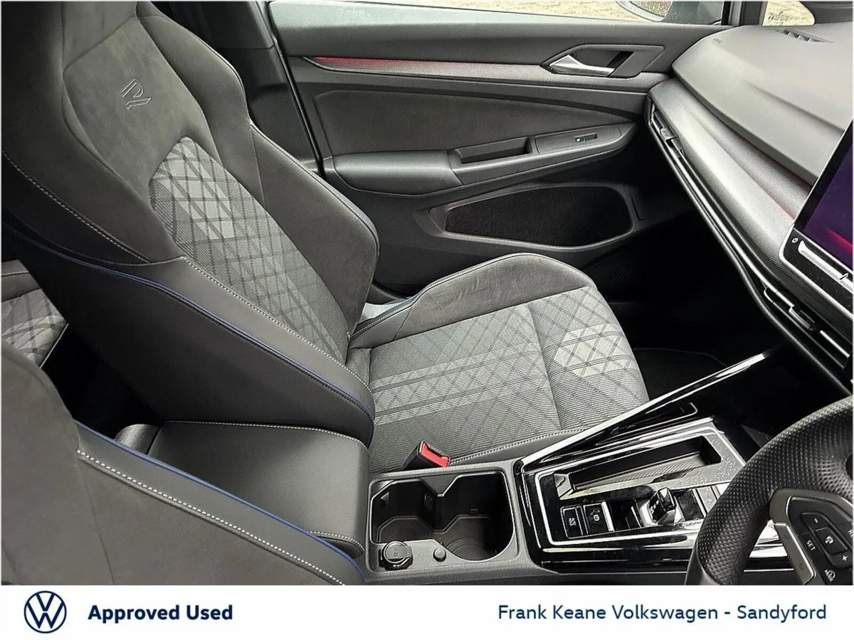 Volkswagen Golf Estate, Petrol, 2027, Silver