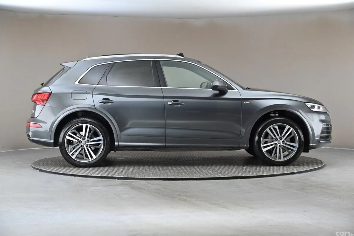 Audi Q5 SUV, Diesel, 2019, Grey