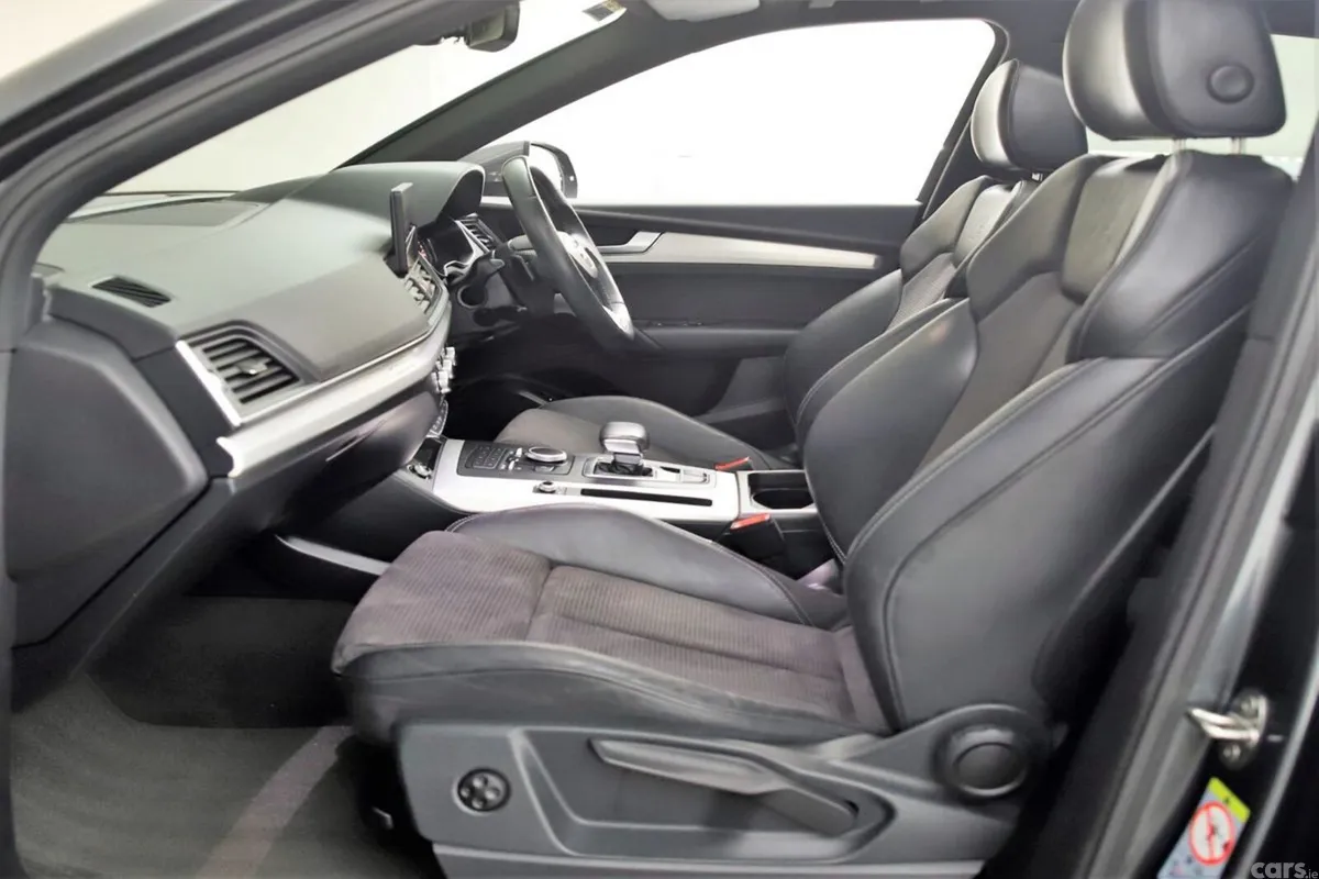 Audi Q5 SUV, Diesel, 2019, Grey