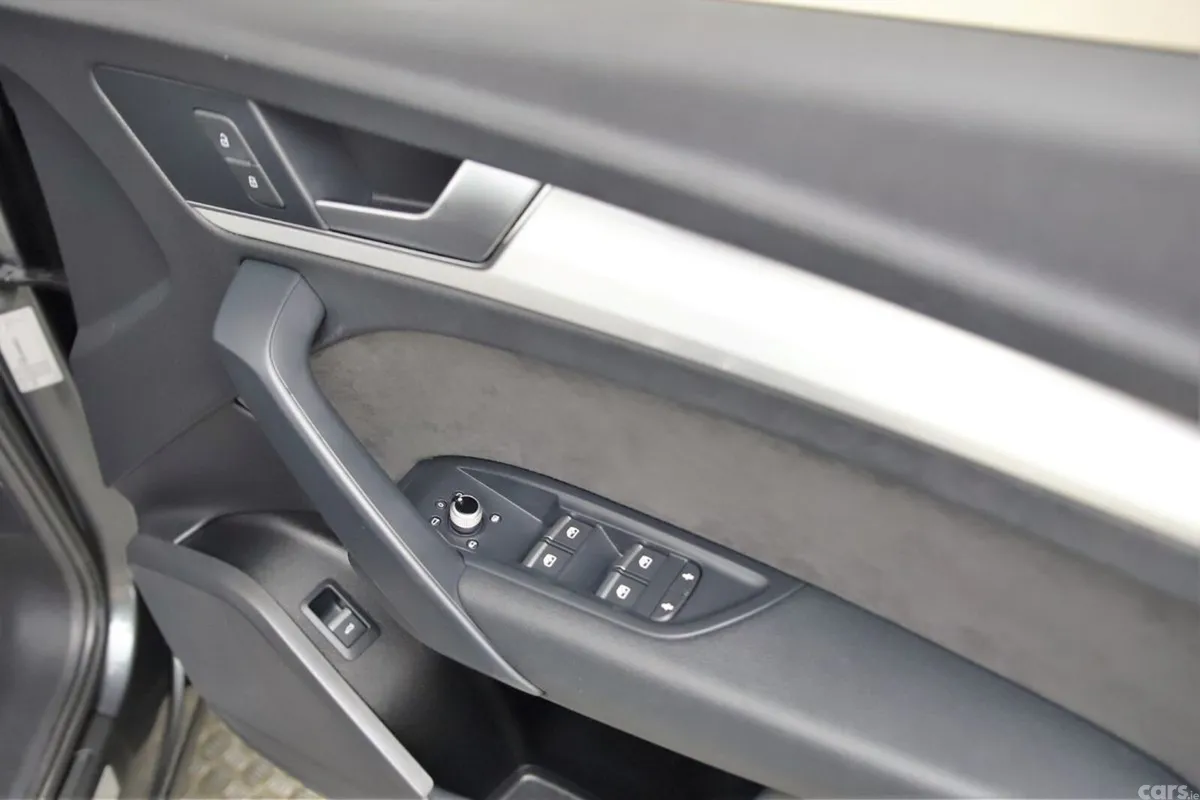 Audi Q5 SUV, Diesel, 2019, Grey
