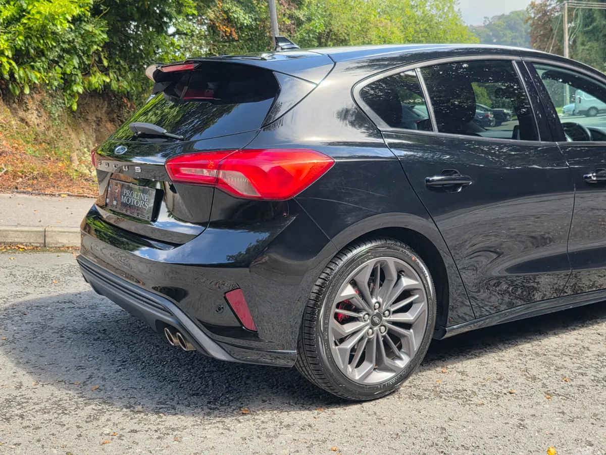 Ford Focus Hatchback, Diesel, 2019, Black