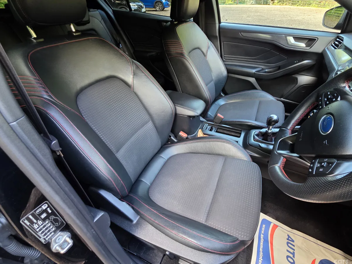 Ford Focus Hatchback, Diesel, 2019, Black