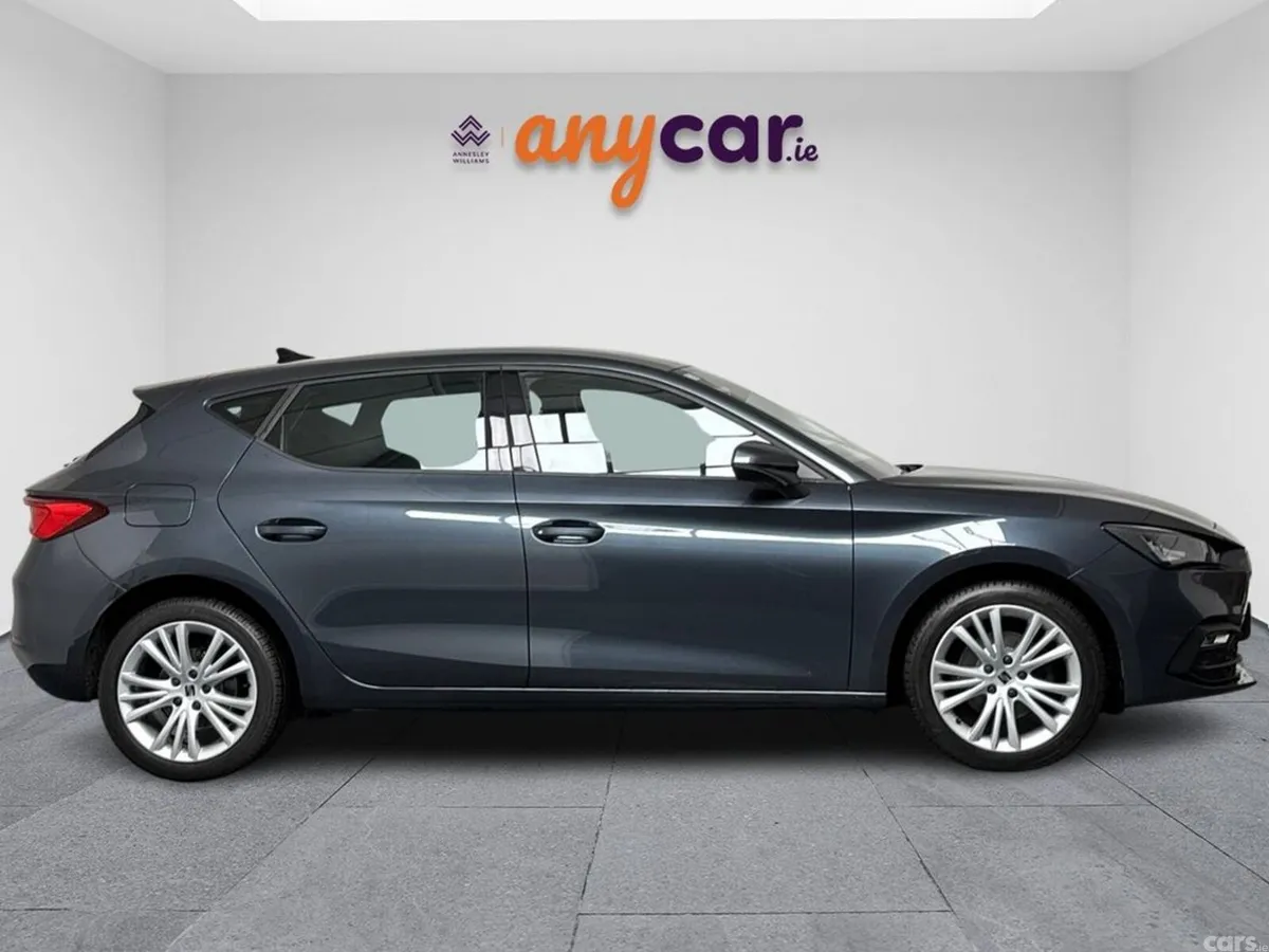 SEAT Leon Estate, Petrol, 2021, Grey