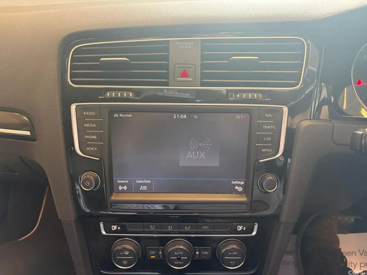 Volkswagen Golf Hatchback, Petrol, 2016, Black