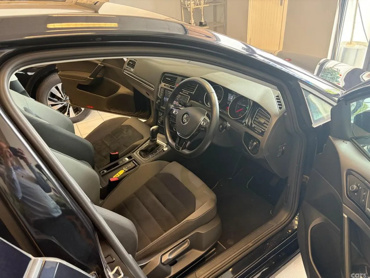 Volkswagen Golf Hatchback, Petrol, 2016, Black