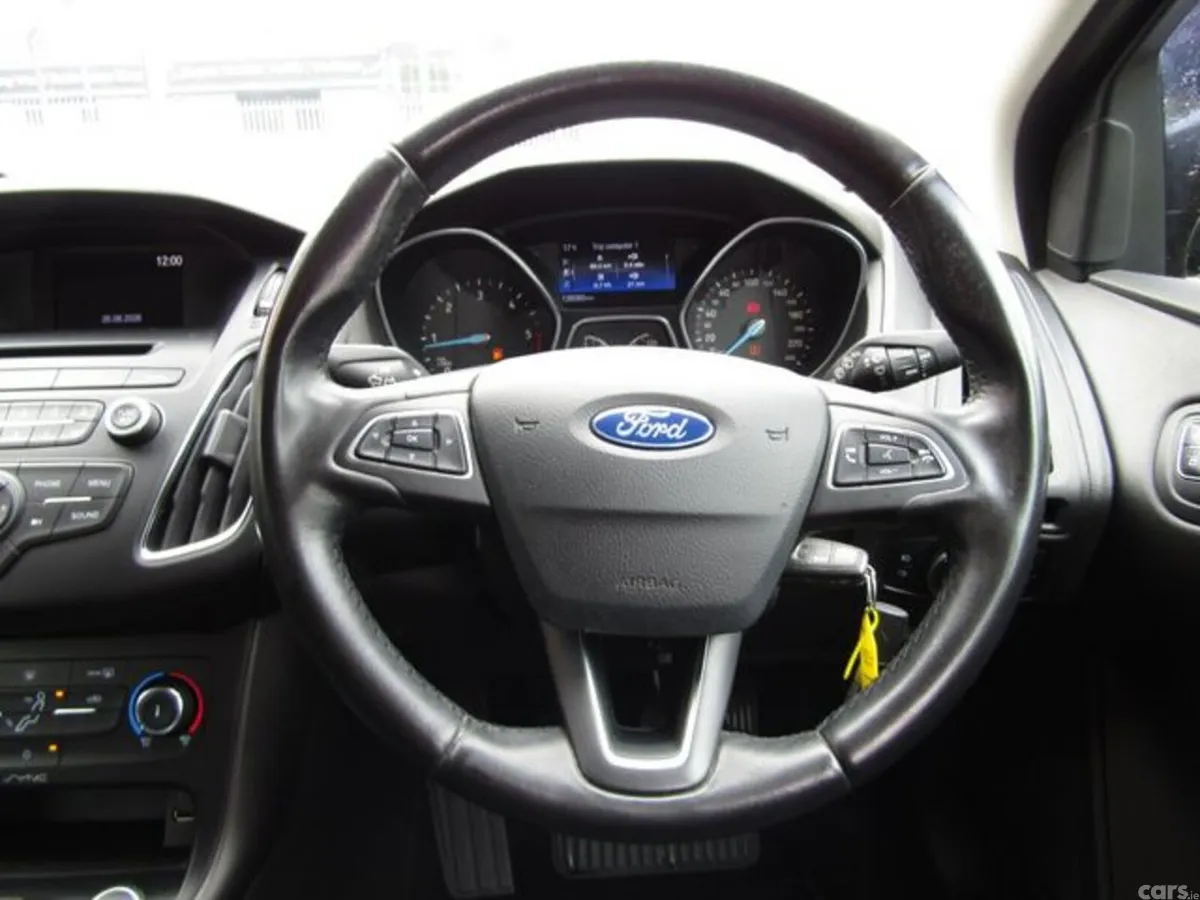 Ford Focus Hatchback, Diesel, 2016, Grey