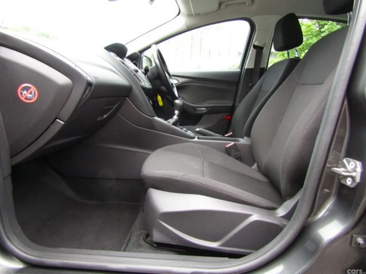 Ford Focus Hatchback, Diesel, 2016, Grey